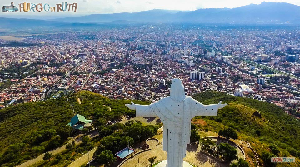 EL VALLE: Cochabamba desde el Cristo de la Concordia (2.840 m.s.n.m.)